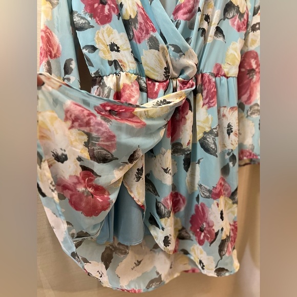 ⚫️ BOGO Peppermint blue floral sheer summer mini dress long sleeve size large - Picture 4 of 9